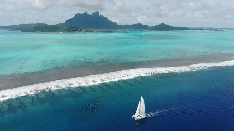 Tahiti - Sailing Virgins