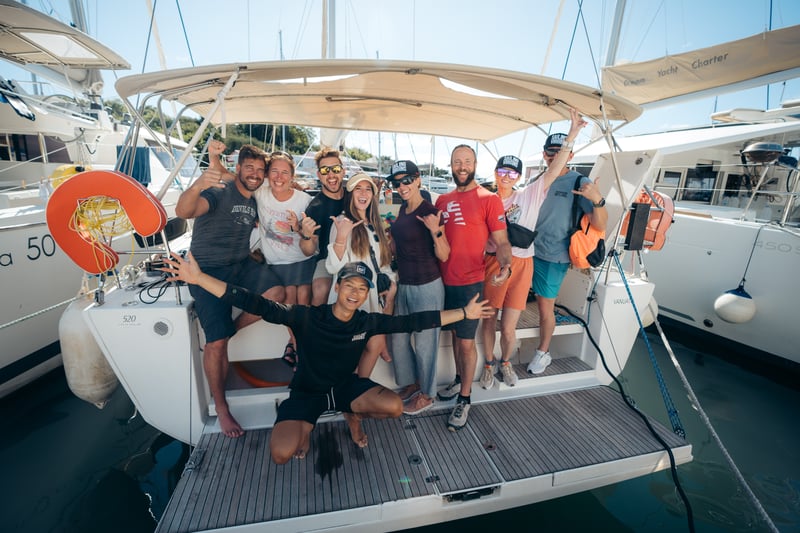 All students on the back of the boat in the marina after their liveaboard course with Sailing Virgins in the Caribbean