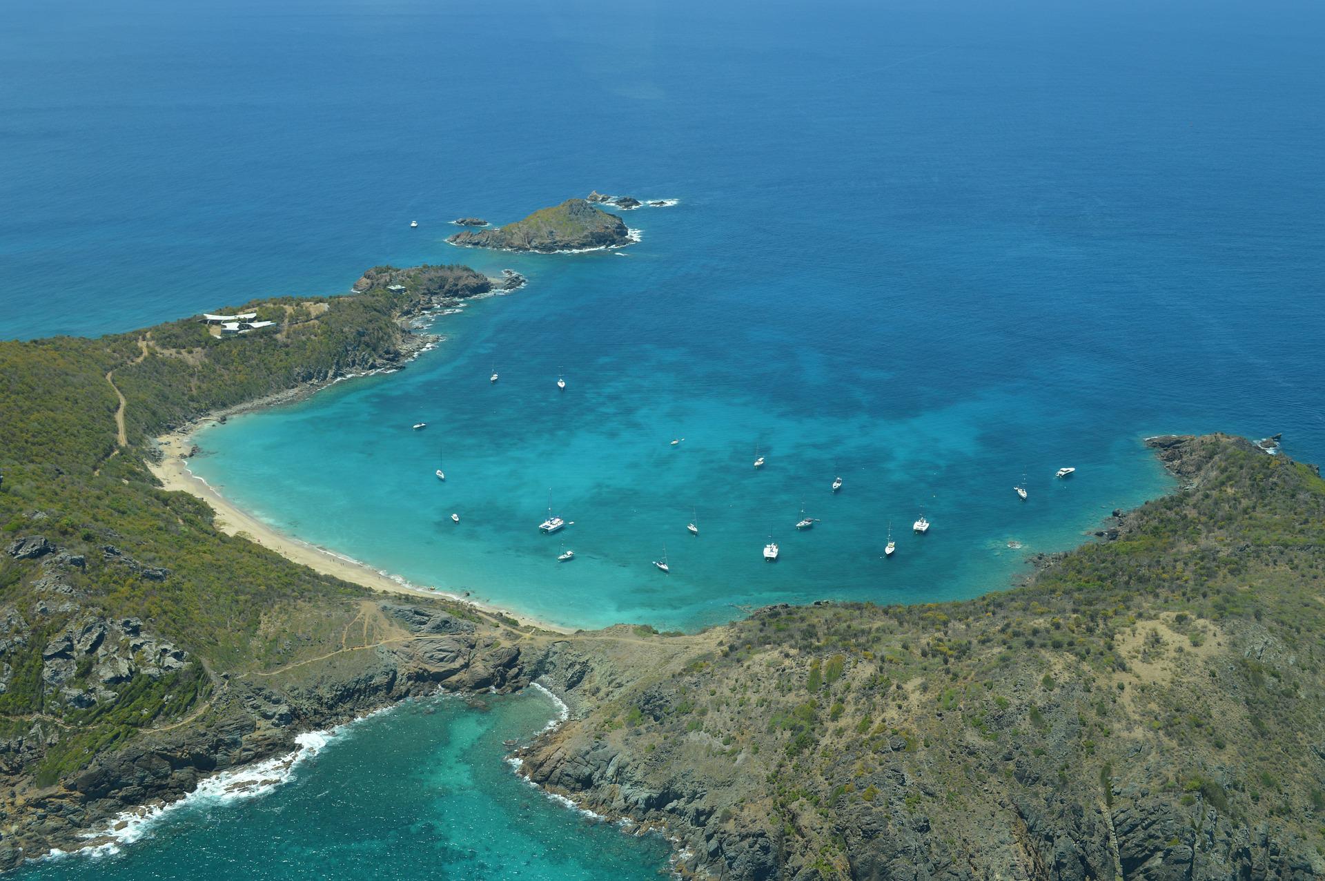 Picture from above of St Barth