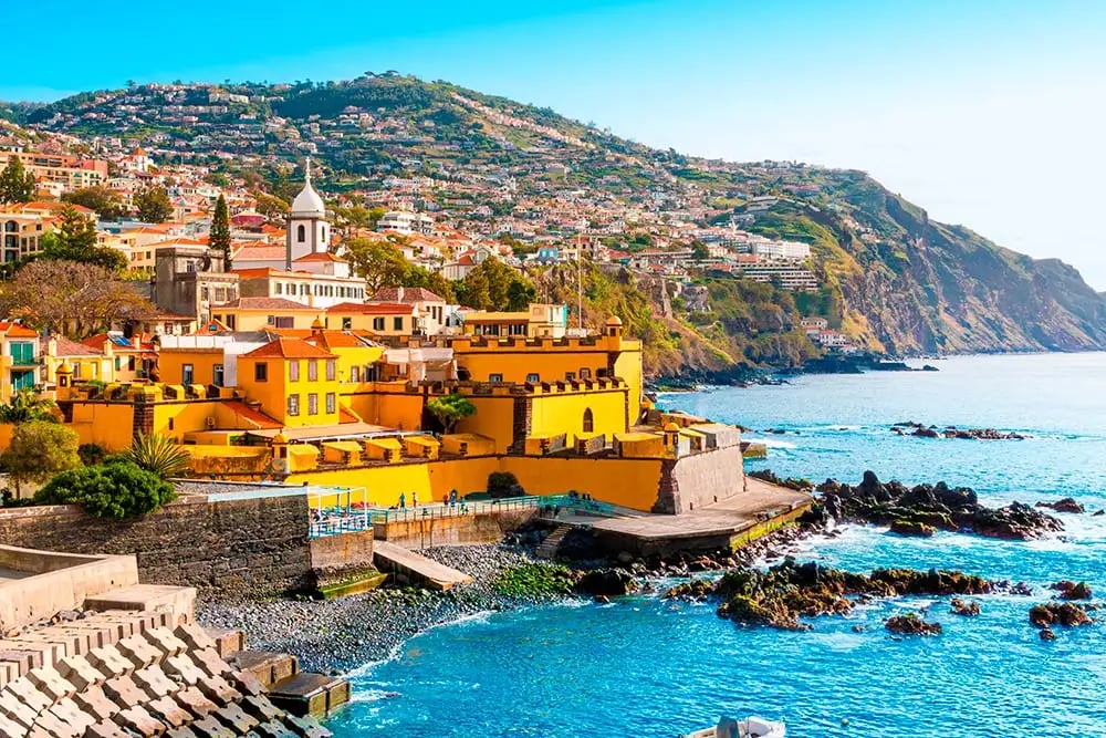 iStock-2160987100-HEADER_MOBILE